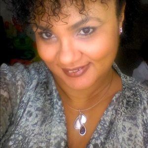 🖤♠️LIA SOPHIA NECKLACE♠️🖤